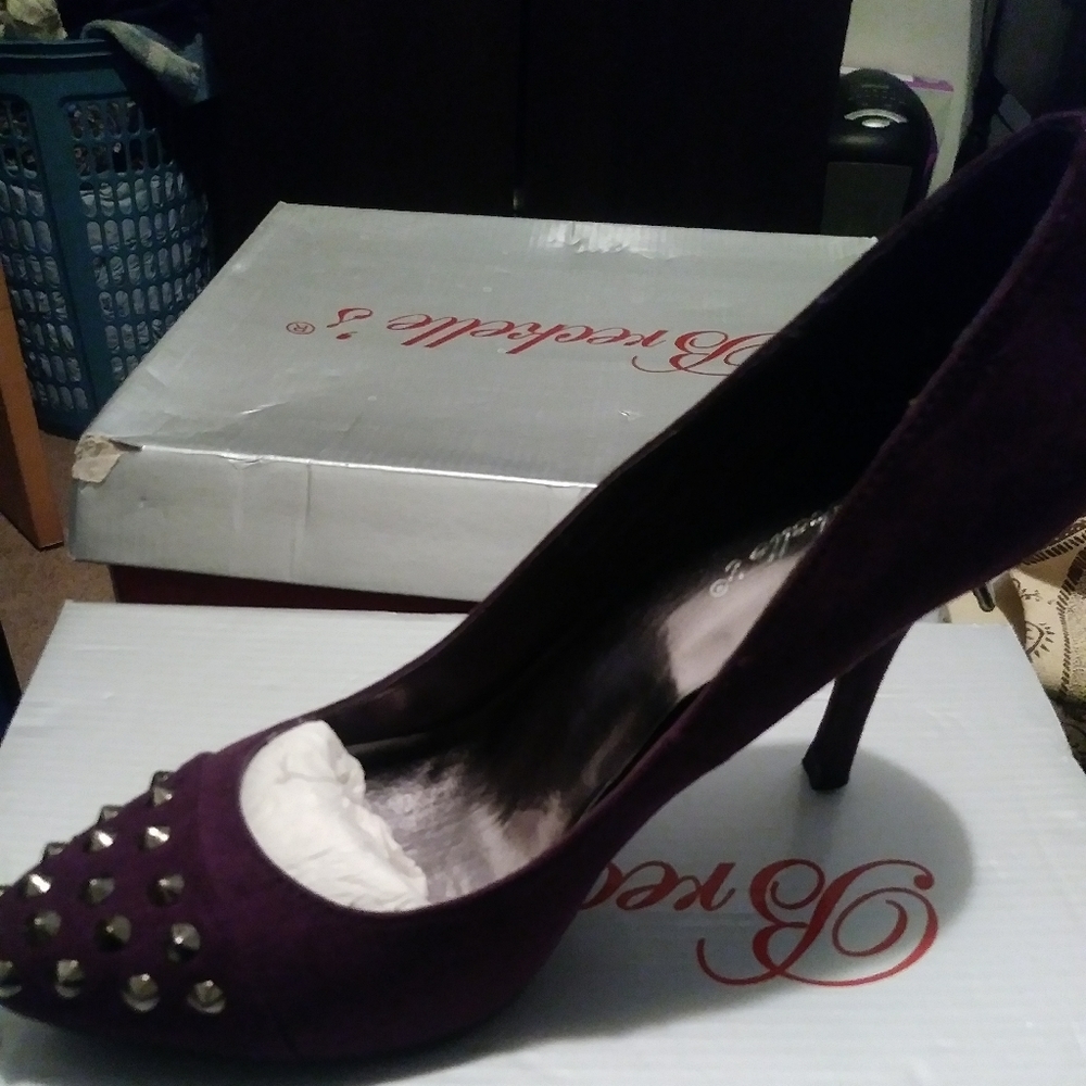Shoes - Picture 2 of 2